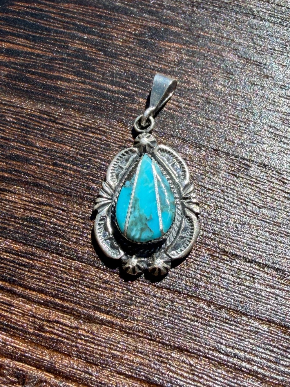 Sterling Silver Teardrop Turquoise Inlay Pendant - signed by artist - Picture 4 of 6